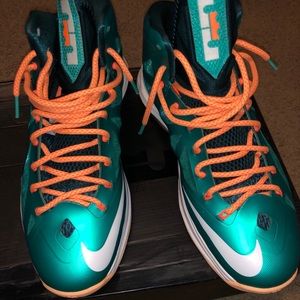 Nike Lebron X